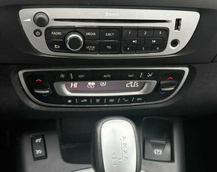 Сірий Рено Гранд Сценік, об'ємом двигуна 1.5 л та пробігом 203 тис. км за 8250 $, фото 12 на Automoto.ua