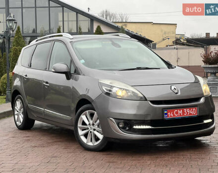 Серый Рено Гранд Сценик, объемом двигателя 1.6 л и пробегом 238 тыс. км за 9500 $, фото 1 на Automoto.ua