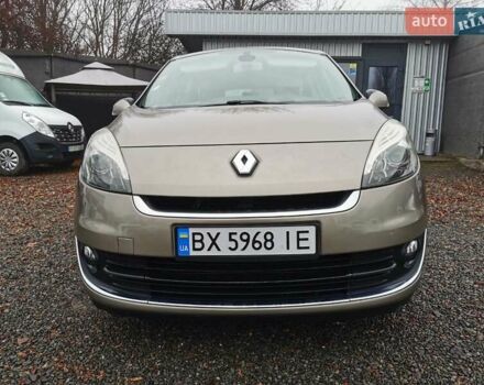 Сірий Рено Гранд Сценік, об'ємом двигуна 1.5 л та пробігом 238 тис. км за 8700 $, фото 3 на Automoto.ua