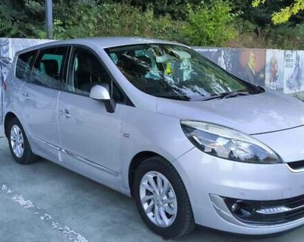 Серый Рено Гранд Сценик, объемом двигателя 1.5 л и пробегом 301 тыс. км за 8700 $, фото 1 на Automoto.ua