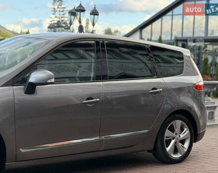 Серый Рено Гранд Сценик, объемом двигателя 1.5 л и пробегом 239 тыс. км за 8999 $, фото 12 на Automoto.ua