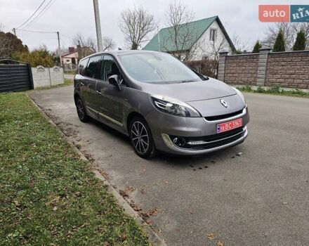 Серый Рено Гранд Сценик, объемом двигателя 1.6 л и пробегом 217 тыс. км за 8900 $, фото 2 на Automoto.ua