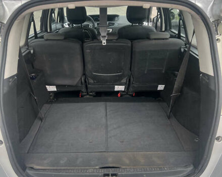 Серый Рено Гранд Сценик, объемом двигателя 1.5 л и пробегом 264 тыс. км за 7000 $, фото 17 на Automoto.ua