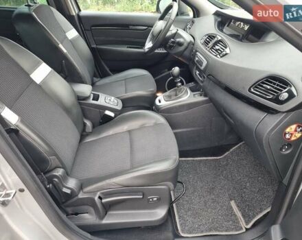 Сірий Рено Гранд Сценік, об'ємом двигуна 1.5 л та пробігом 230 тис. км за 8650 $, фото 28 на Automoto.ua