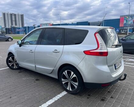 Серый Рено Гранд Сценик, объемом двигателя 1.5 л и пробегом 363 тыс. км за 7600 $, фото 3 на Automoto.ua