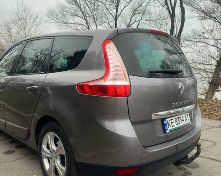 Сірий Рено Гранд Сценік, об'ємом двигуна 1.6 л та пробігом 204 тис. км за 8500 $, фото 7 на Automoto.ua