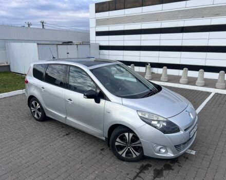 Серый Рено Гранд Сценик, объемом двигателя 1.5 л и пробегом 363 тыс. км за 7600 $, фото 1 на Automoto.ua