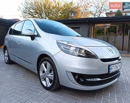 Серый Рено Гранд Сценик, объемом двигателя 1.6 л и пробегом 239 тыс. км за 8700 $, фото 19 на Automoto.ua