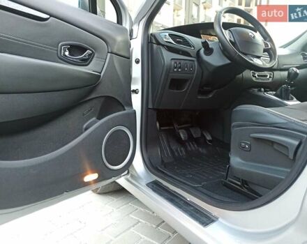 Серый Рено Гранд Сценик, объемом двигателя 1.6 л и пробегом 239 тыс. км за 8700 $, фото 57 на Automoto.ua