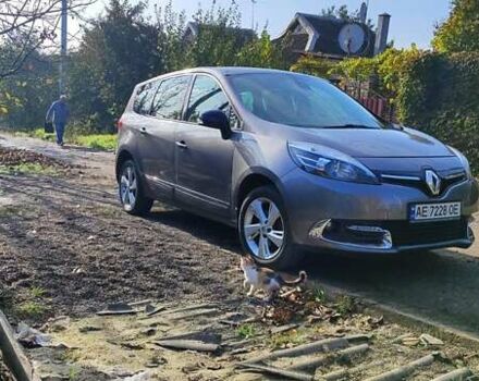 Сірий Рено Гранд Сценік, об'ємом двигуна 1.46 л та пробігом 250 тис. км за 8500 $, фото 21 на Automoto.ua