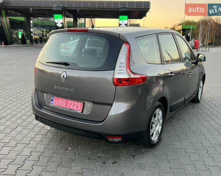 Серый Рено Гранд Сценик, объемом двигателя 1.6 л и пробегом 240 тыс. км за 7999 $, фото 13 на Automoto.ua