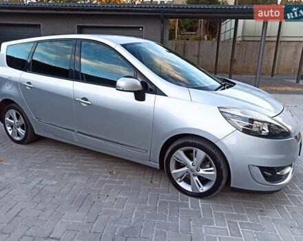 Серый Рено Гранд Сценик, объемом двигателя 1.6 л и пробегом 239 тыс. км за 8700 $, фото 22 на Automoto.ua