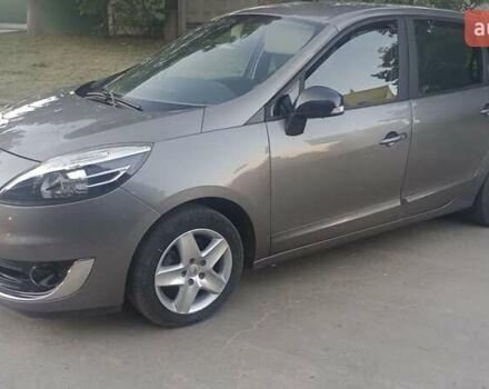 Сірий Рено Гранд Сценік, об'ємом двигуна 1.46 л та пробігом 252 тис. км за 8800 $, фото 15 на Automoto.ua