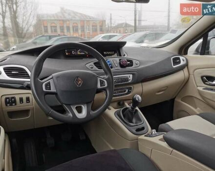Сірий Рено Гранд Сценік, об'ємом двигуна 1.5 л та пробігом 238 тис. км за 8700 $, фото 26 на Automoto.ua