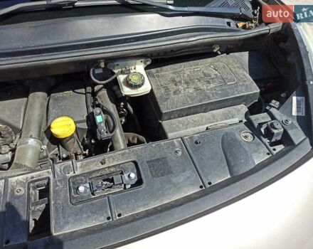 Серый Рено Гранд Сценик, объемом двигателя 1.5 л и пробегом 247 тыс. км за 8400 $, фото 17 на Automoto.ua