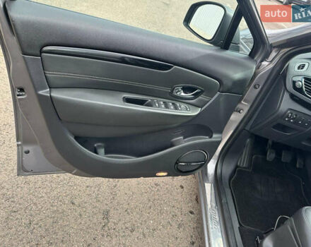 Серый Рено Гранд Сценик, объемом двигателя 1.6 л и пробегом 226 тыс. км за 8800 $, фото 6 на Automoto.ua