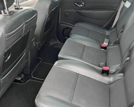 Серый Рено Гранд Сценик, объемом двигателя 1.5 л и пробегом 363 тыс. км за 7600 $, фото 9 на Automoto.ua