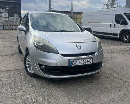 Серый Рено Гранд Сценик, объемом двигателя 1.5 л и пробегом 264 тыс. км за 7000 $, фото 2 на Automoto.ua