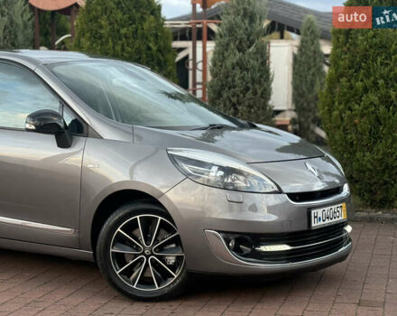 Серый Рено Гранд Сценик, объемом двигателя 2 л и пробегом 241 тыс. км за 10950 $, фото 9 на Automoto.ua