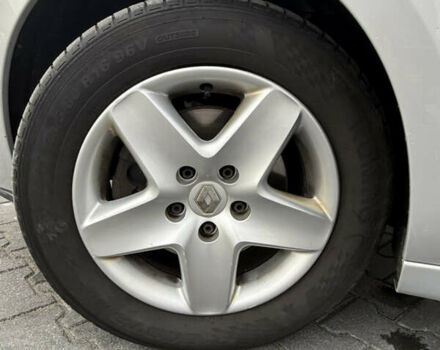 Сірий Рено Гранд Сценік, об'ємом двигуна 1.5 л та пробігом 203 тис. км за 8250 $, фото 19 на Automoto.ua