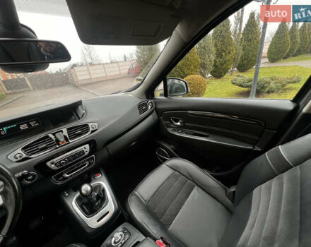 Серый Рено Гранд Сценик, объемом двигателя 1.6 л и пробегом 238 тыс. км за 9500 $, фото 31 на Automoto.ua