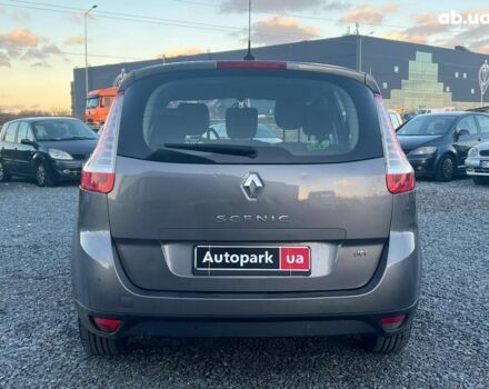 Серый Рено Гранд Сценик, объемом двигателя 1.5 л и пробегом 281 тыс. км за 9740 $, фото 6 на Automoto.ua