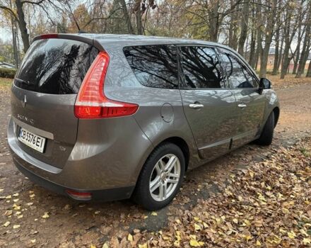 Серый Рено Гранд Сценик, объемом двигателя 1.4 л и пробегом 196 тыс. км за 7700 $, фото 5 на Automoto.ua