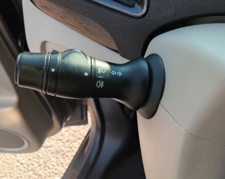 Серый Рено Гранд Сценик, объемом двигателя 1.5 л и пробегом 309 тыс. км за 8750 $, фото 9 на Automoto.ua