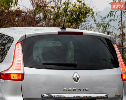 Серый Рено Гранд Сценик, объемом двигателя 1.46 л и пробегом 344 тыс. км за 7900 $, фото 6 на Automoto.ua