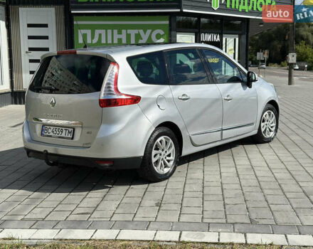 Серый Рено Гранд Сценик, объемом двигателя 1.46 л и пробегом 238 тыс. км за 8500 $, фото 7 на Automoto.ua