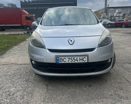Серый Рено Гранд Сценик, объемом двигателя 1.5 л и пробегом 264 тыс. км за 7000 $, фото 1 на Automoto.ua