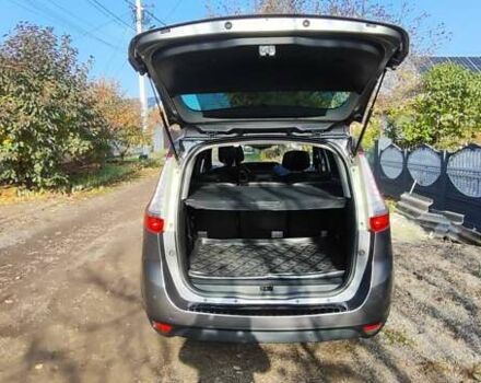 Сірий Рено Гранд Сценік, об'ємом двигуна 1.46 л та пробігом 250 тис. км за 8500 $, фото 34 на Automoto.ua