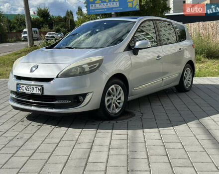 Серый Рено Гранд Сценик, объемом двигателя 1.46 л и пробегом 238 тыс. км за 8500 $, фото 4 на Automoto.ua
