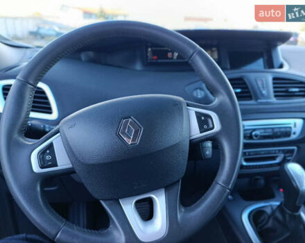Серый Рено Гранд Сценик, объемом двигателя 1.5 л и пробегом 233 тыс. км за 9200 $, фото 19 на Automoto.ua