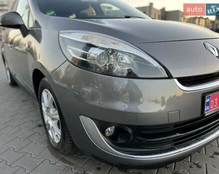 Серый Рено Гранд Сценик, объемом двигателя 1.6 л и пробегом 240 тыс. км за 7999 $, фото 33 на Automoto.ua