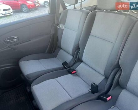 Серый Рено Гранд Сценик, объемом двигателя 1.5 л и пробегом 281 тыс. км за 9740 $, фото 25 на Automoto.ua