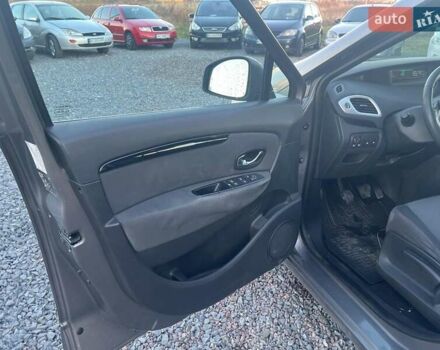 Серый Рено Гранд Сценик, объемом двигателя 1.5 л и пробегом 281 тыс. км за 9740 $, фото 13 на Automoto.ua