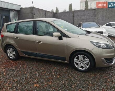 Сірий Рено Гранд Сценік, об'ємом двигуна 1.5 л та пробігом 238 тис. км за 8700 $, фото 5 на Automoto.ua