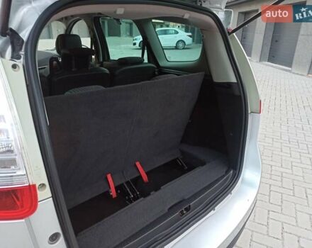 Серый Рено Гранд Сценик, объемом двигателя 1.6 л и пробегом 239 тыс. км за 8700 $, фото 46 на Automoto.ua