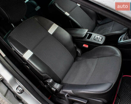 Серый Рено Гранд Сценик, объемом двигателя 1.46 л и пробегом 344 тыс. км за 7900 $, фото 27 на Automoto.ua