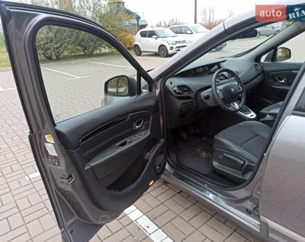 Серый Рено Гранд Сценик, объемом двигателя 1.6 л и пробегом 205 тыс. км за 10500 $, фото 18 на Automoto.ua