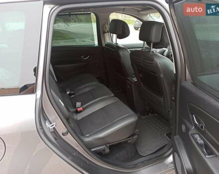 Серый Рено Гранд Сценик, объемом двигателя 1.6 л и пробегом 205 тыс. км за 10500 $, фото 23 на Automoto.ua