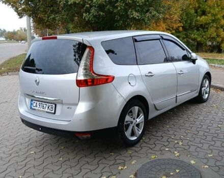 Сірий Рено Гранд Сценік, об'ємом двигуна 1.6 л та пробігом 250 тис. км за 8750 $, фото 5 на Automoto.ua