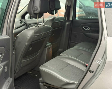 Серый Рено Гранд Сценик, объемом двигателя 1.5 л и пробегом 208 тыс. км за 9200 $, фото 46 на Automoto.ua