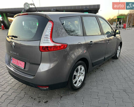 Сірий Рено Гранд Сценік, об'ємом двигуна 1.6 л та пробігом 238 тис. км за 8700 $, фото 44 на Automoto.ua