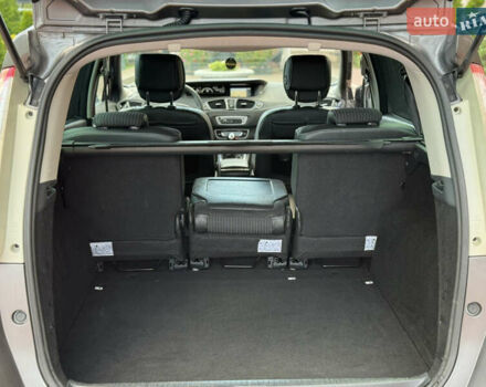 Рено Гранд Сценик 2012 в Стрые на Automoto.ua Серый Рено Гранд Сценик, объемом двигателя 1.5 л и пробегом 239 тыс. км за 9350 $, фото 62 на Automoto.ua