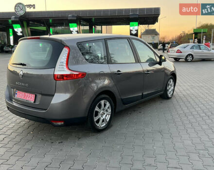 Сірий Рено Гранд Сценік, об'ємом двигуна 1.6 л та пробігом 238 тис. км за 8700 $, фото 16 на Automoto.ua