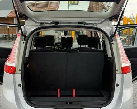 Сірий Рено Гранд Сценік, об'ємом двигуна 1.5 л та пробігом 203 тис. км за 8250 $, фото 17 на Automoto.ua