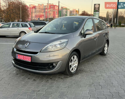 Сірий Рено Гранд Сценік, об'ємом двигуна 1.6 л та пробігом 238 тис. км за 8700 $, фото 4 на Automoto.ua