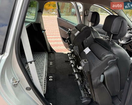 Серый Рено Гранд Сценик, объемом двигателя 2 л и пробегом 187 тыс. км за 8750 $, фото 27 на Automoto.ua